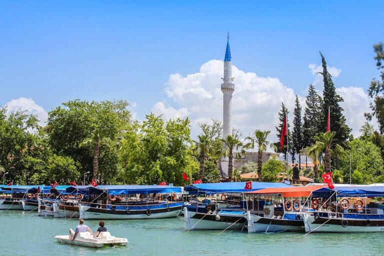 navigating the 30 year fixed mortgage landscape: current rates and insights